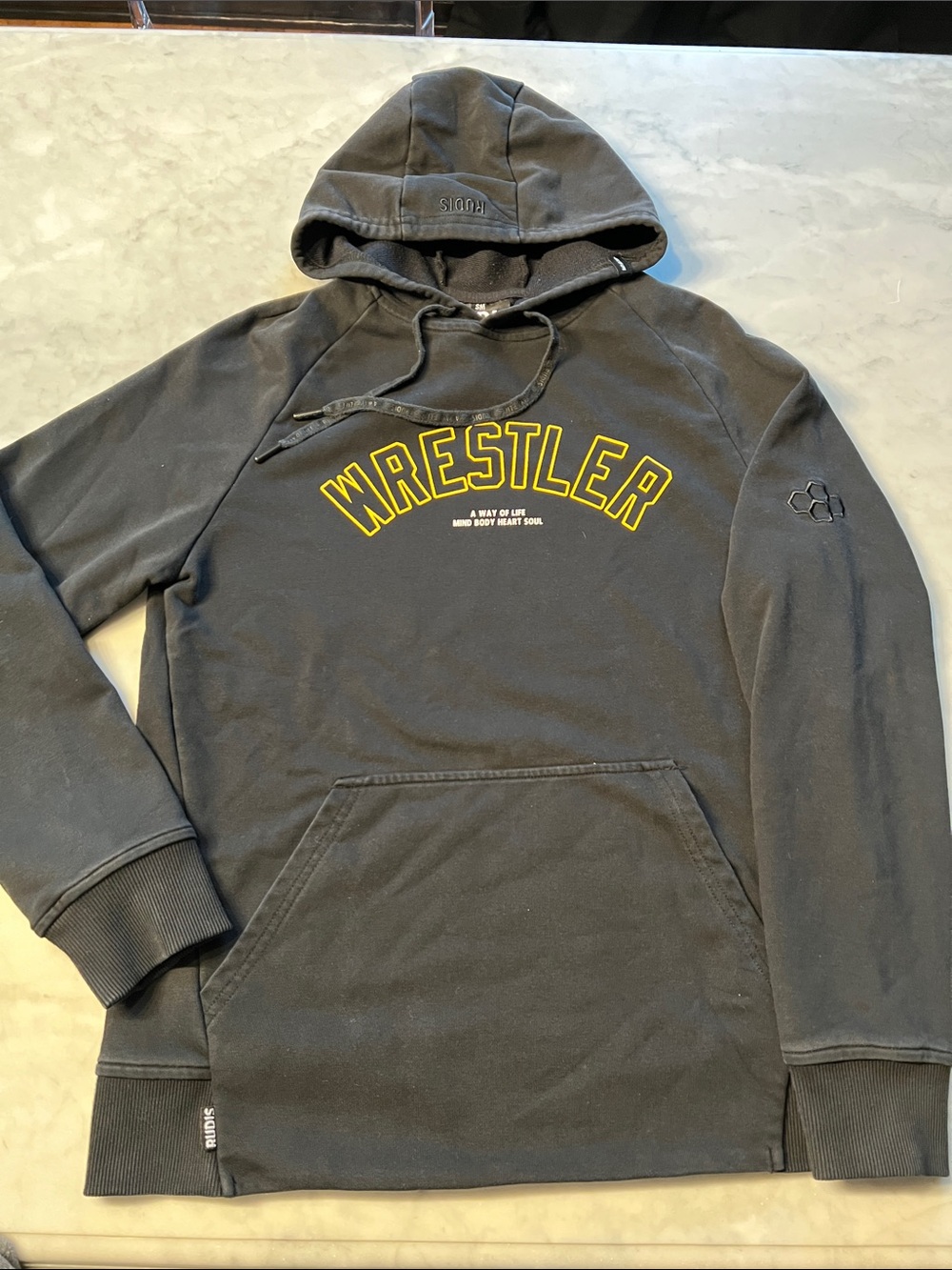 RUDIS WRESTLER pullover, hooded lightweight sweatshirt. Men’s small.